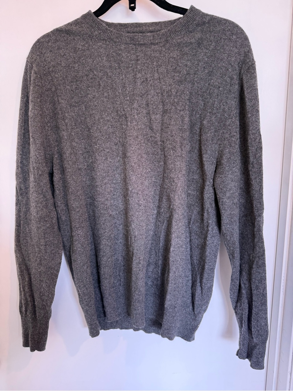 Everlane 100% cashmere Gray Crewneck Sweater